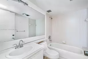 170 Ocean Ln Dr, Key Biscayne, FL 33149 - Photo 17