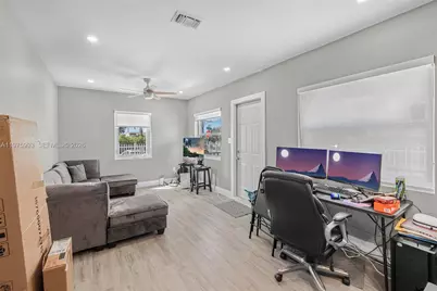 3705 NW 35th Ave, Miami, FL 33142 - Photo 17