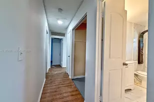 7212 SW 3rd Ct, North Lauderdale, FL 33068 - Photo 9