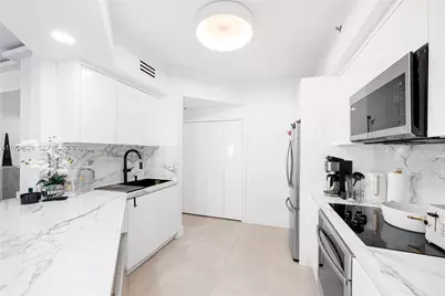 3255 NE 184th St #12101, Aventura, FL 33160 - Photo 27