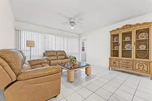 330 SE 2nd St, Hallandale Beach, FL 33009 - Photo 15
