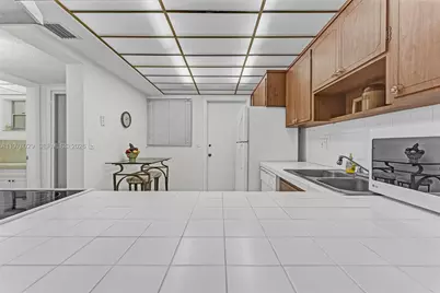 330 SE 2nd St #103G, Hallandale Beach, FL 33009 - Photo 7