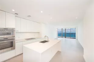 700 NE 24th St, Miami, FL 33137 - Photo 9