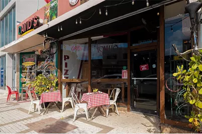 653 NE 125th St, North Miami, FL 33161 - Photo 9