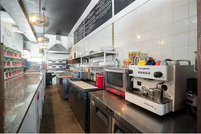 653 NE 125th St, North Miami, FL 33161 - Photo 3