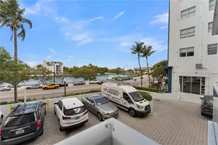2457 Collins Ave, Miami Beach, FL 33140 - Photo 29