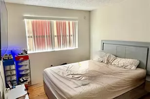 7210 NW 179th St, Hialeah, FL 33015 - Photo 5