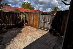 1314 SW 124th Pl, Miami, FL 33184 - Photo 19