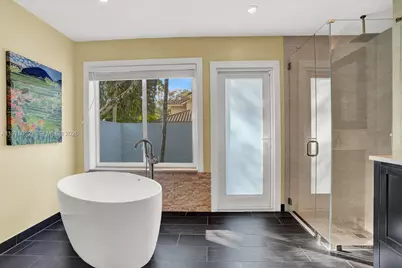 2091 Island Cir, Weston, FL 33326 - Photo 19