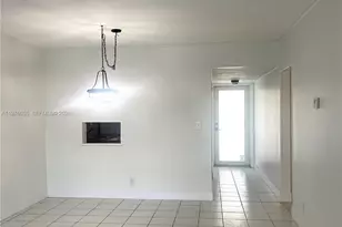 19255 NE 2nd Ave, Miami, FL 33179 - Photo 11