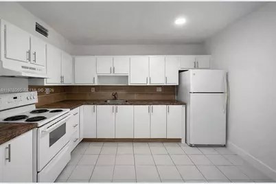 19255 NE 2nd Ave #2224, Miami, FL 33179 - Photo 3
