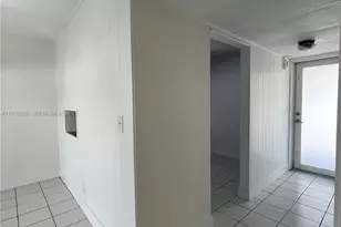 19255 NE 2nd Ave, Miami, FL 33179 - Photo 9
