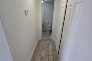 13499 Biscayne Blvd, North Miami, FL 33181 - Photo 5