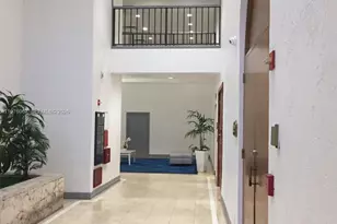 13499 Biscayne Blvd, North Miami, FL 33181 - Photo 23