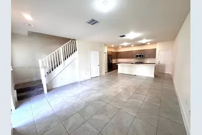 4609 NW 83rd Path #0, Doral, FL 33166 - Photo 9