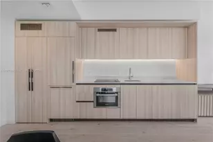 225 N Miami, Miami, FL 33128 - Photo 5