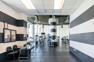 1800 N Bayshore Dr, Miami, FL 33132 - Photo 29