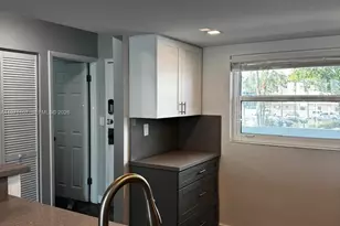 4000 NE 170th St, North Miami Beach, FL 33160 - Photo 9