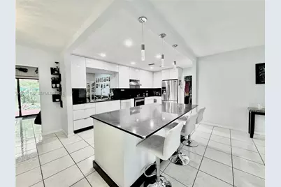 7005 NW 94th Ave, Tamarac, FL 33321 - Photo 11