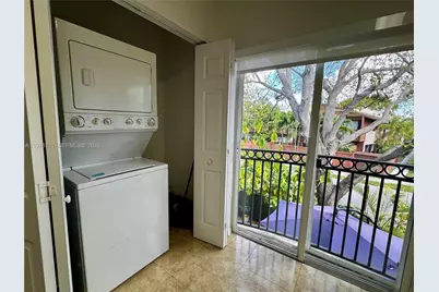 6676 SW 115th Ct #404, Miami, FL 33173 - Photo 5