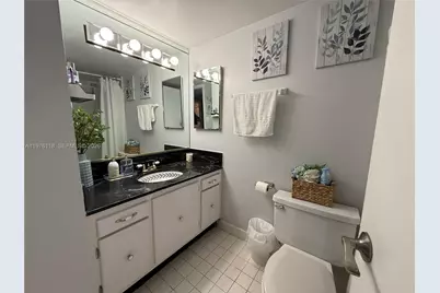 18011 Biscayne Blvd #805, Aventura, FL 33160 - Photo 7
