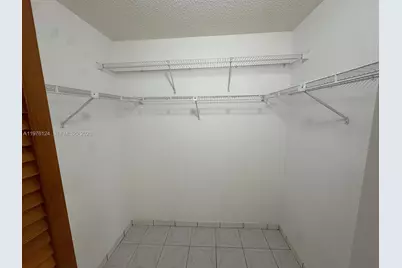 7685 W 30th Ln #B, Hialeah, FL 33018 - Photo 7