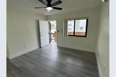 852 SW 1st St #5, Miami, FL 33130 - Photo 3
