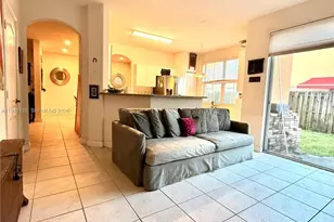 11010 NW 87th St, Doral, FL 33178 - Photo 9