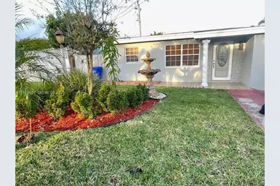 3121 NE 12th Ave #1, Pompano Beach, FL 33064 - Photo 1