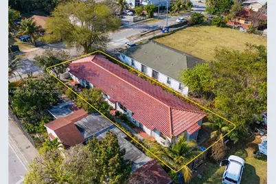 8213 NE 1st Ave, Miami, FL 33138 - Photo 7