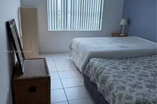 400 N Kings Point Dr, Sunny Isles Beach, FL 33160 - Photo 9