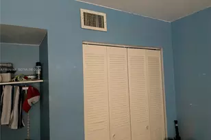 20170 NE 3rd Ct, Miami, FL 33179 - Photo 11