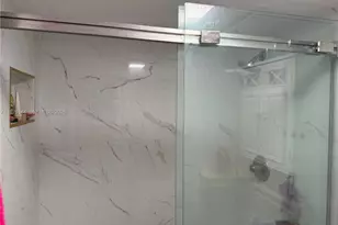 20170 NE 3rd Ct, Miami, FL 33179 - Photo 9