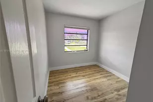 5245 SW 98th Ct, Miami, FL 33165 - Photo 13