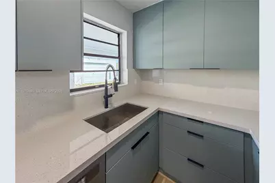 5245 SW 98th Ct, Miami, FL 33165 - Photo 3