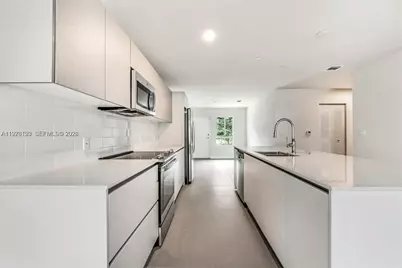 [Address not provided], Miami, FL 33180 - Photo 3