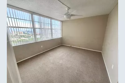 18081 Biscayne Blvd #1702, Aventura, FL 33160 - Photo 11
