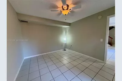 9143D SW 23rd St, Davie, FL 33324 - Photo 11