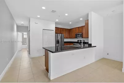 1036 SW 147th Ave #10103, Pembroke Pines, FL 33027 - Photo 5