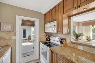 180 Isle Of Venice Dr, Fort Lauderdale, FL 33301 - Photo 21