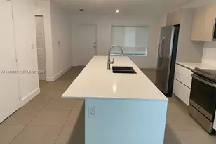 2561 NE 193rd St, Miami, FL 33180 - Photo 11