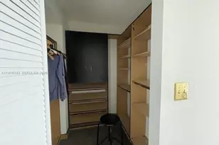 210 174th St, Sunny Isles Beach, FL 33160 - Photo 5