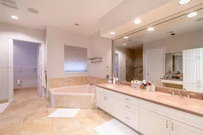 1547 Mariner Way #0, Hollywood, FL 33019 - Photo 41