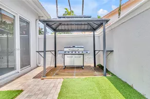 1547 Mariner Way, Hollywood, FL 33019 - Photo 35