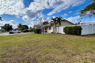 6605 NW 76th St, Tamarac, FL 33321 - Photo 3