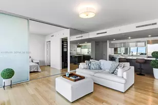 1040 Biscayne Blvd, Miami, FL 33132 - Photo 9