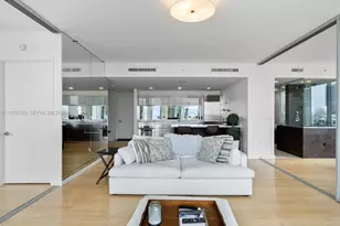 1040 Biscayne Blvd, Miami, FL 33132 - Photo 11