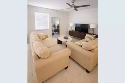 30 NE 26th St, Wilton Manors, FL 33305 - Photo 3