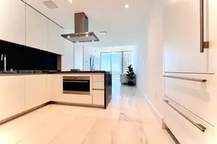 700 NE 26th Terrace, Miami, FL 33137 - Photo 3