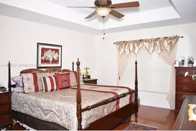 1084 SW Di Lido Ln, Port Saint Lucie, FL 34953 - Photo 5